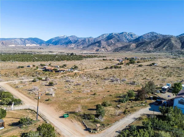 $42,000 | 118 Ste, Littlerock, CA 93543