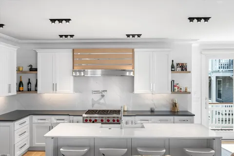 $1,975,000 | 1331 Bay Avenue, Ocean City, NJ 08226