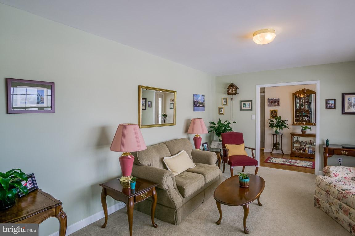5931 Free State Road Marshall, VA 20115 - Photo 11 of 30 Living Room