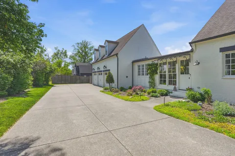 $2,829,000 | 1725 Stokes Lane, Nashville, TN 37215
