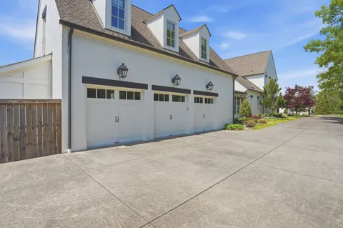 $2,829,000 | 1725 Stokes Lane, Nashville, TN 37215
