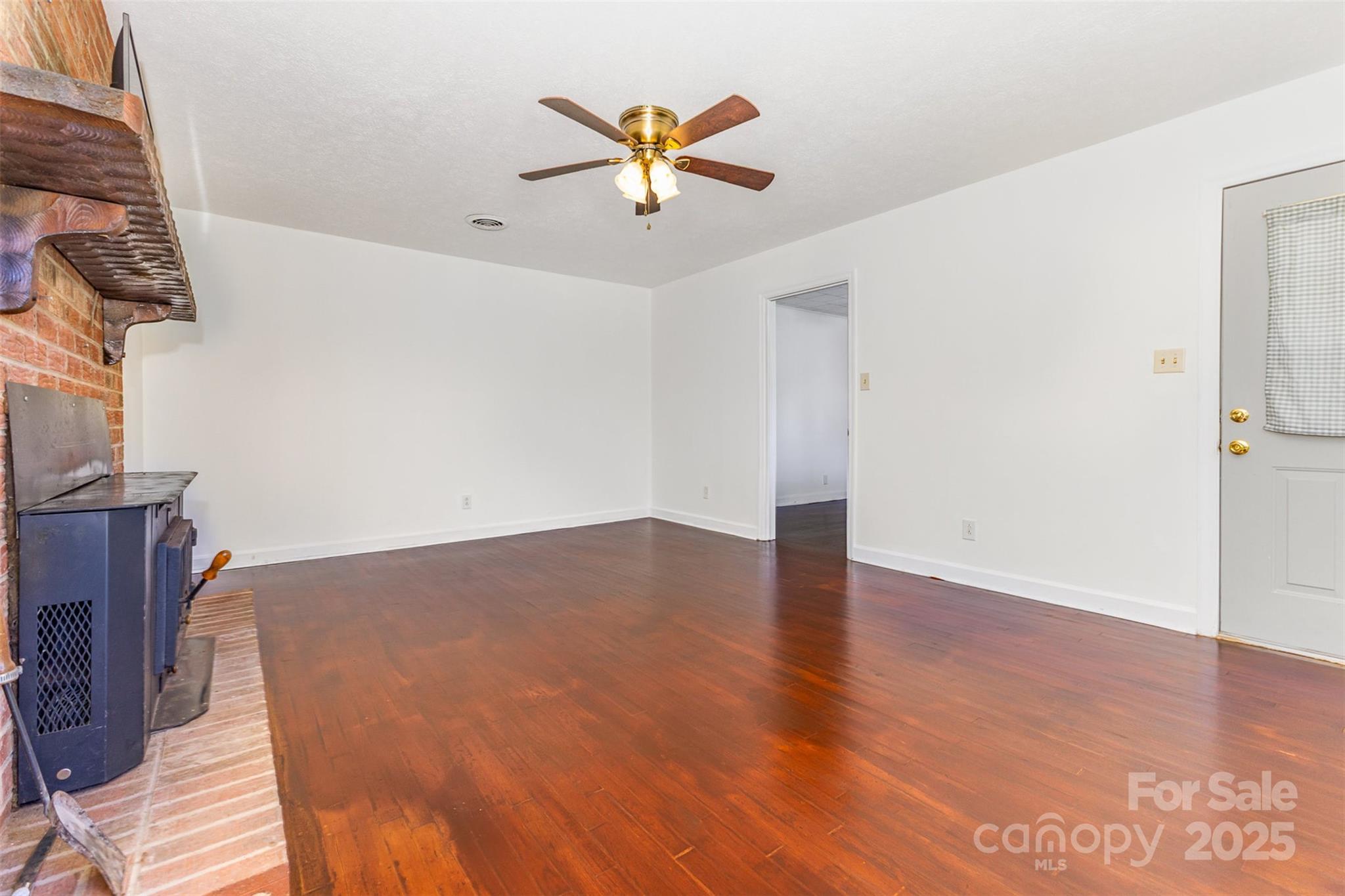 416 Pete Brittain Road Morganton, NC 28655 - Photo 4 of 37