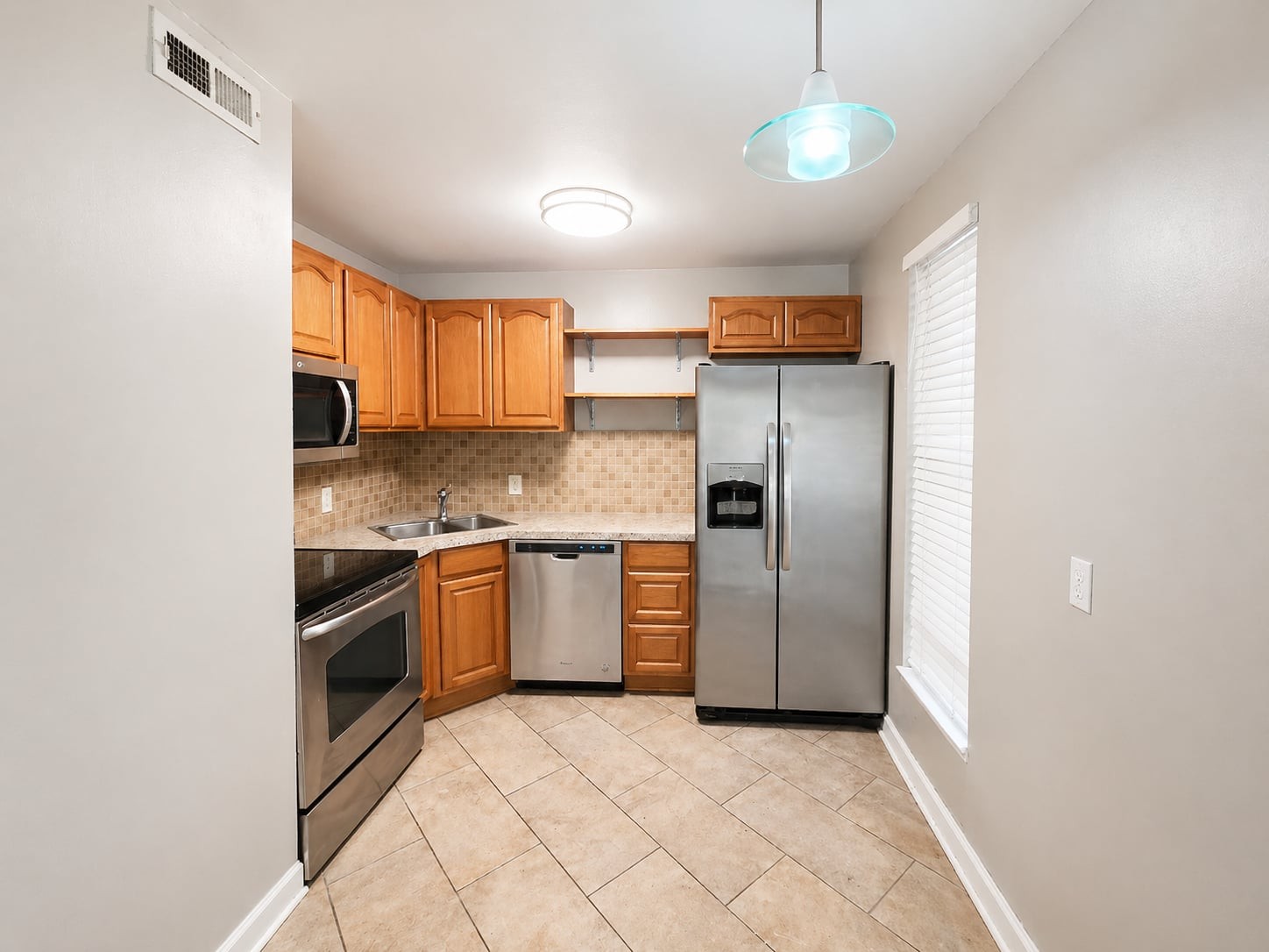 555 North Dupont Avenue, Unit A12 Madison, TN 37115 - Photo 1 of 10
