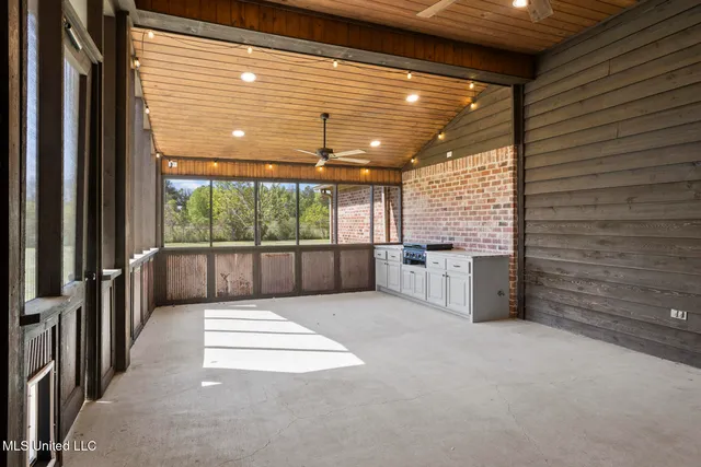 $622,000 | 127 Bonne Vie Drive, Brandon, MS 39047