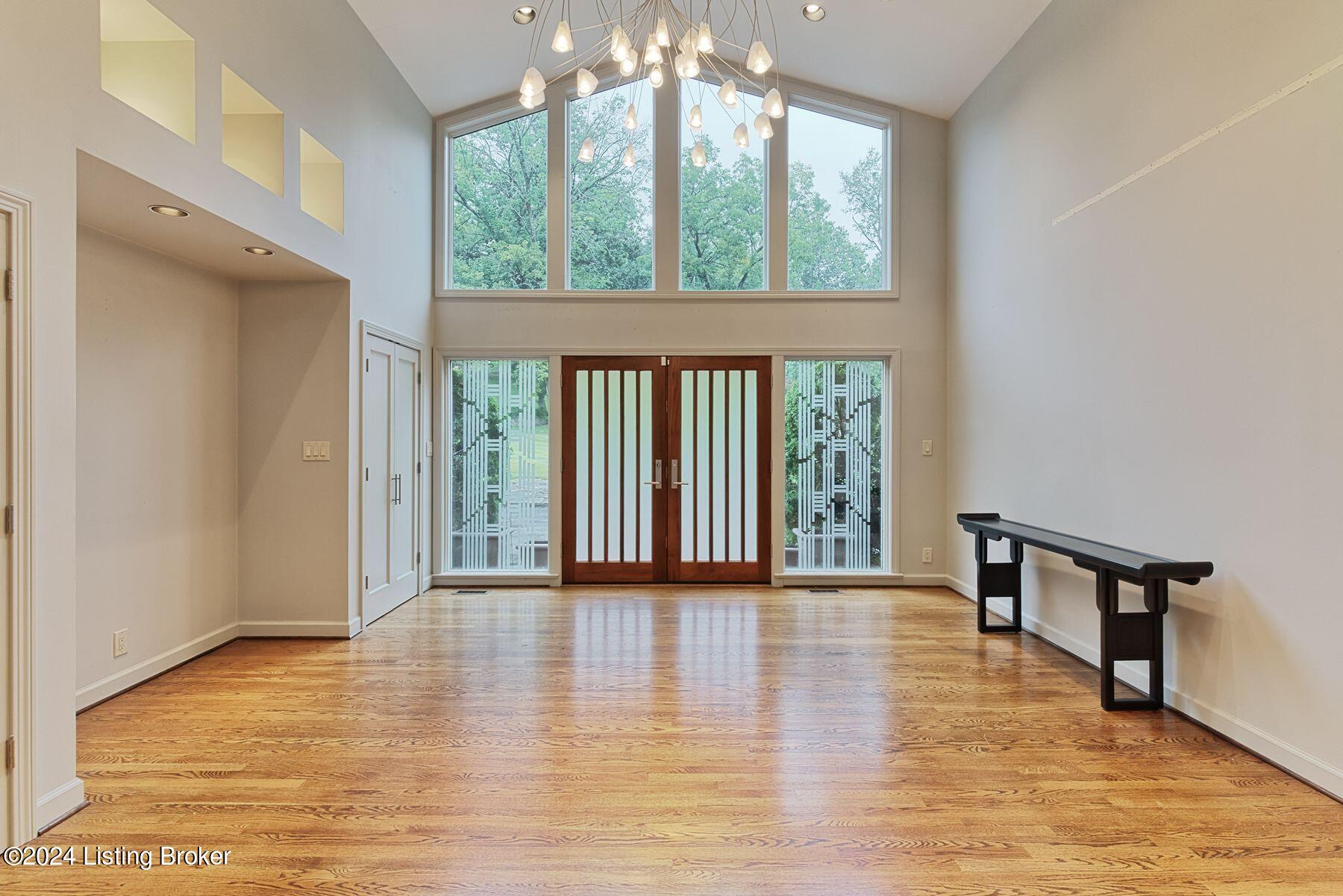 6200 Orion Road Louisville, KY 40222 - Photo 4 of 40 photo_online_003