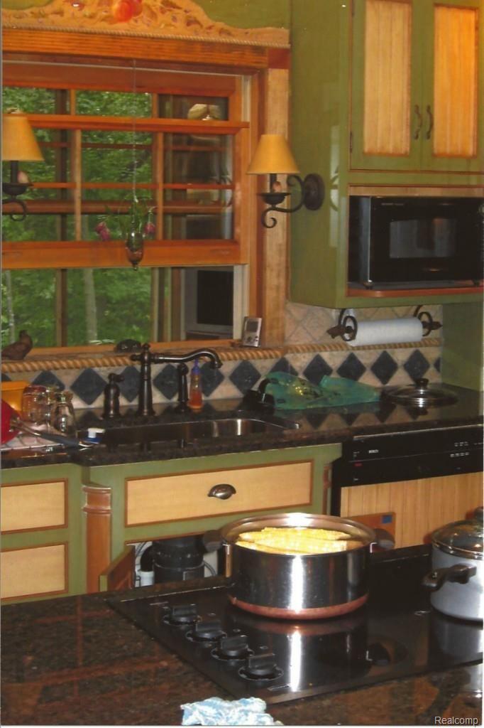 4499 Brown Road Metamora, MI 48455 - Photo 14 of 36 Kitchen2.jpg