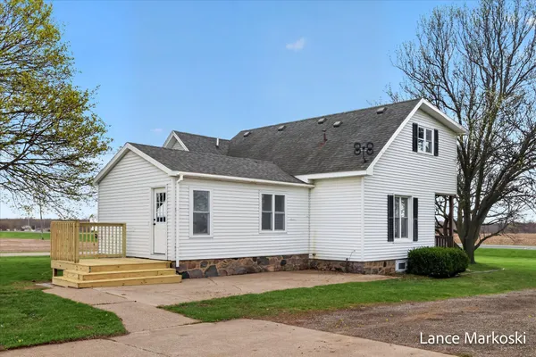 $365,000 | 1585 135th Avenue, Wayland, MI 49348