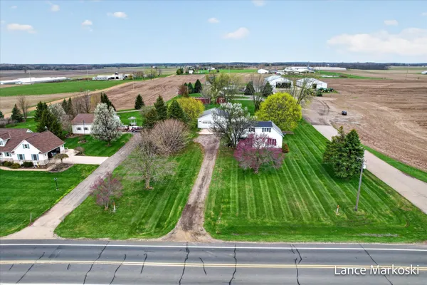 $365,000 | 1585 135th Avenue, Wayland, MI 49348