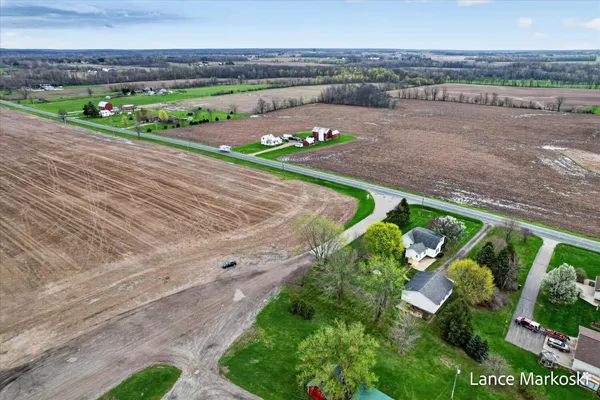 $365,000 | 1585 135th Avenue, Wayland, MI 49348