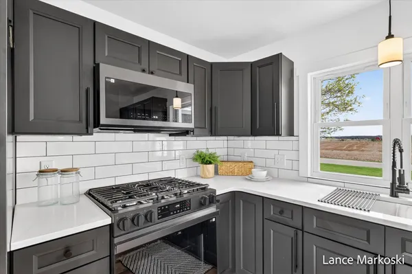 $365,000 | 1585 135th Avenue, Wayland, MI 49348