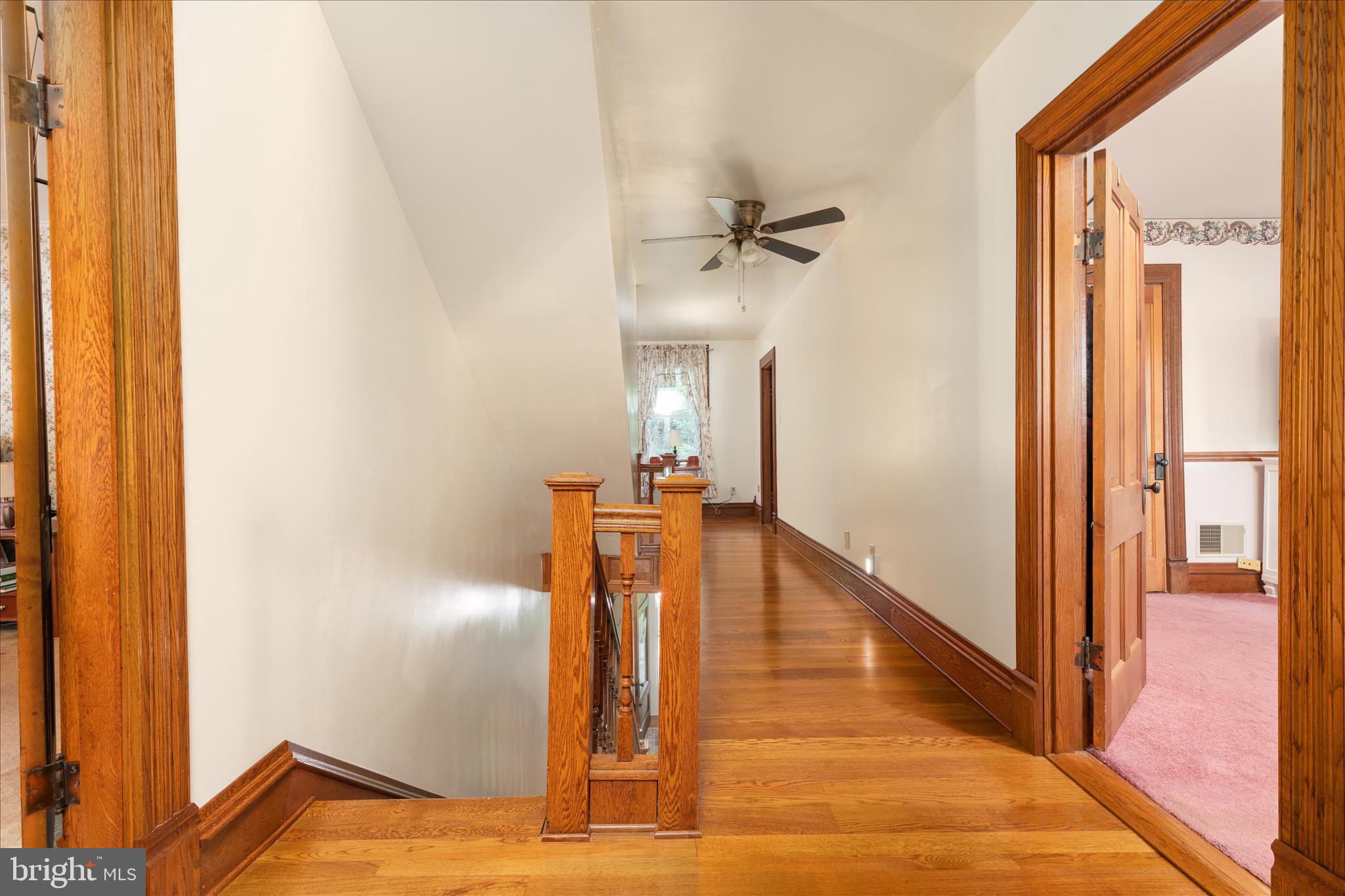 4263 St Davids Church Road Fort Valley, VA 22652 - Photo 28 of 60 Upstairs Foyer/hall
