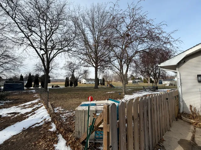 $169,900 | 2276 Cross Street, Freeport, IL 61032