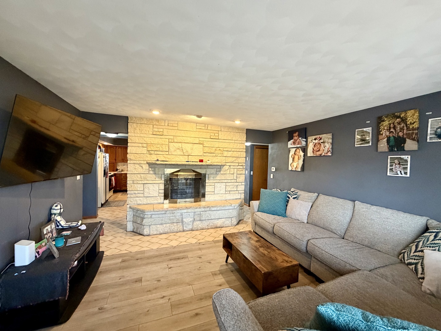 2276 Cross Street Freeport, IL 61032 - Photo 4 of 21