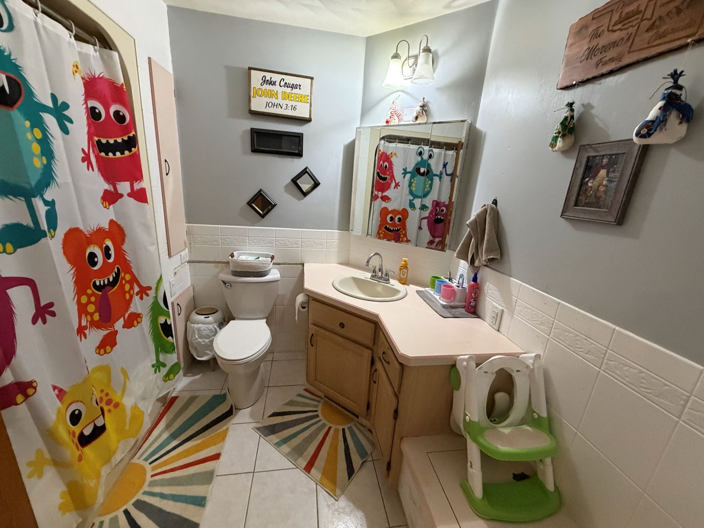 2276 Cross Street Freeport, IL 61032 - Photo 8 of 15 a view of a workspace with furniture and toys