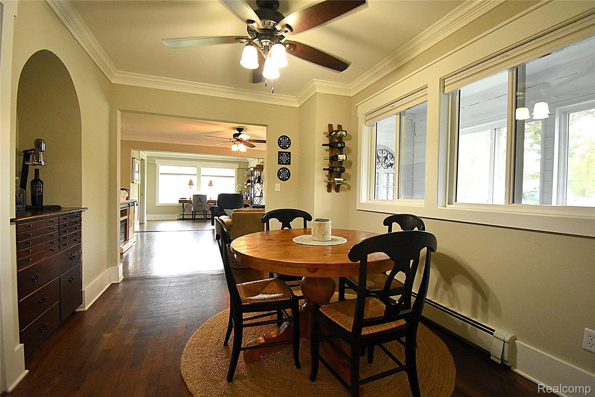 9670 Marshall Road South Lyon, MI 48178 - Photo 8 of 40 6 DINING AND GREAT ROOM.JPG