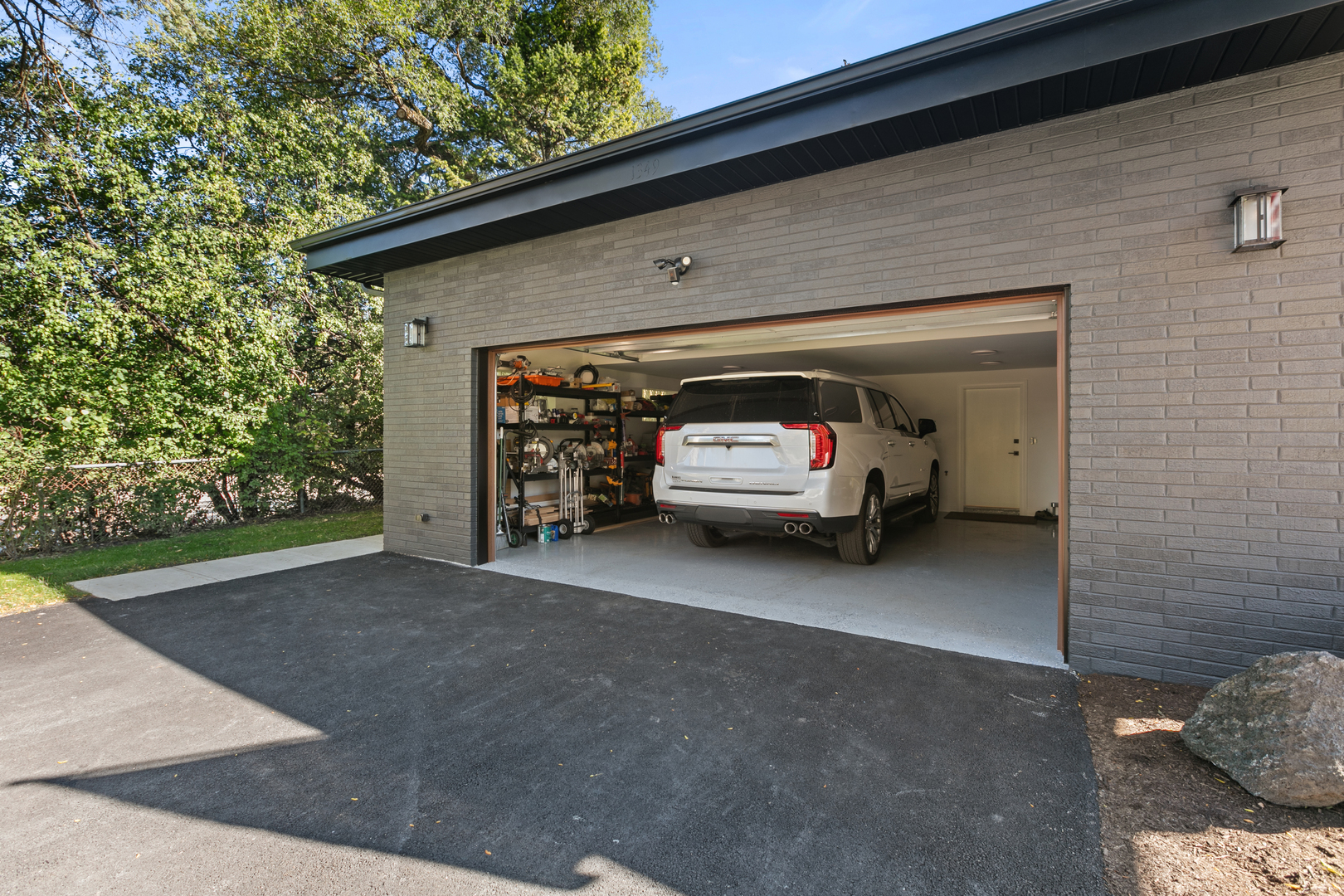 1349 Tinker Way Glenview, IL 60025 - Photo 42 of 42 a view of a car garage