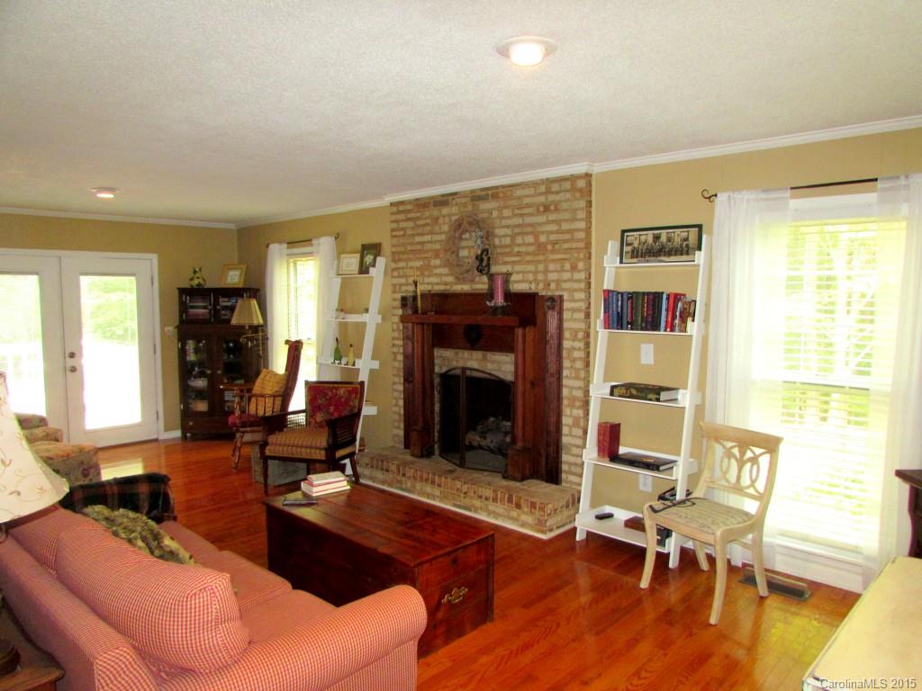 1303 Rabbit Run Road York, SC 29745 - Photo 3 of 24 Gallery Image 3