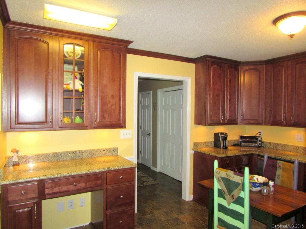 1303 Rabbit Run Road York, SC 29745 - Photo 4 of 24 Gallery Image 4