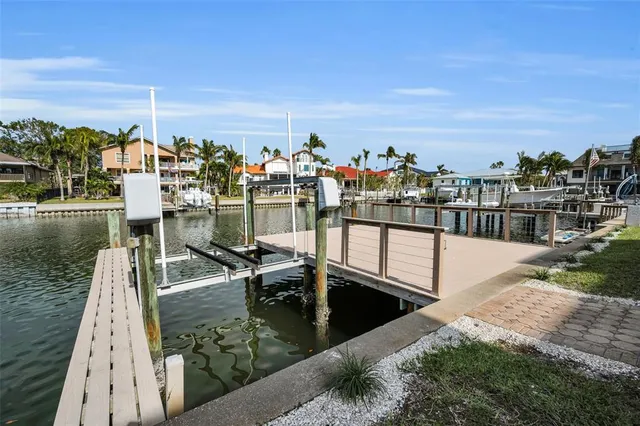 $3,250,000 | 119 8th Street East, Tierra Verde, FL 33715