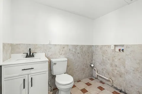 $999,000 | 14-16 Garfield Avenue, Woburn, MA 01801