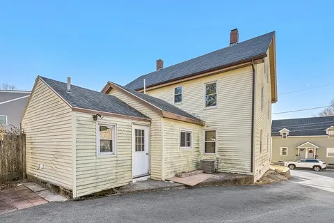 $999,000 | 14-16 Garfield Avenue, Woburn, MA 01801