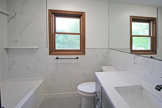 $679,000 | 30-a & B Lee Road, South Deerfield, MA 01373