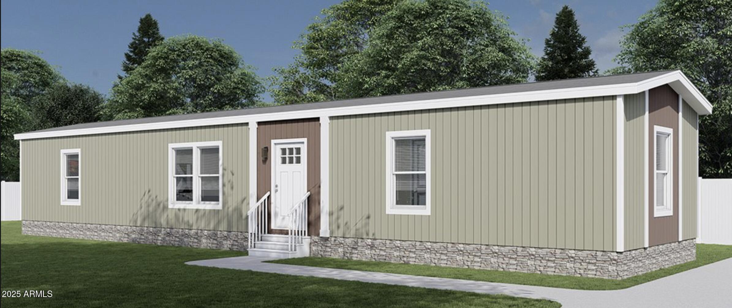 a view of a house with backyard and garden