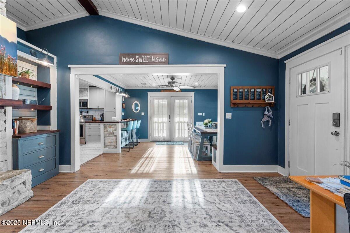 6582 Hamilton Crews Road Glen St. Mary, FL 32040 - Photo 8 of 44 a view of a living room and kitchen