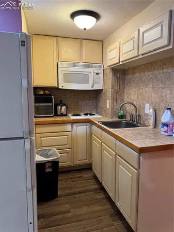 $369,900 | 1218 East Las Animas Street, Colorado Springs, CO 80910