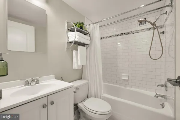 $399,000 | 2501 Calvert Street Northwest, Unit 308, Washington, DC 20008