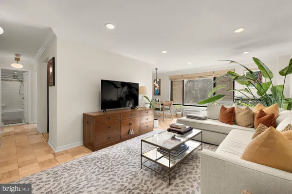 $399,000 | 2501 Calvert Street Northwest, Unit 308, Washington, DC 20008