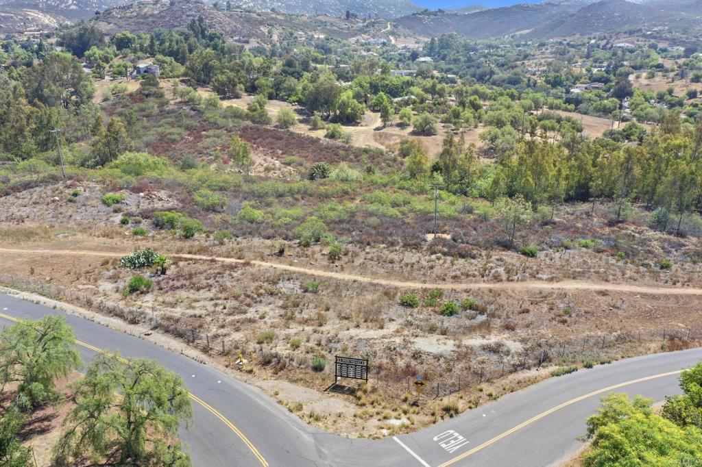 0 Vali Hai Road Poway, CA 92064 - Photo 22 of 46 a view of a dry yard with wooden fence