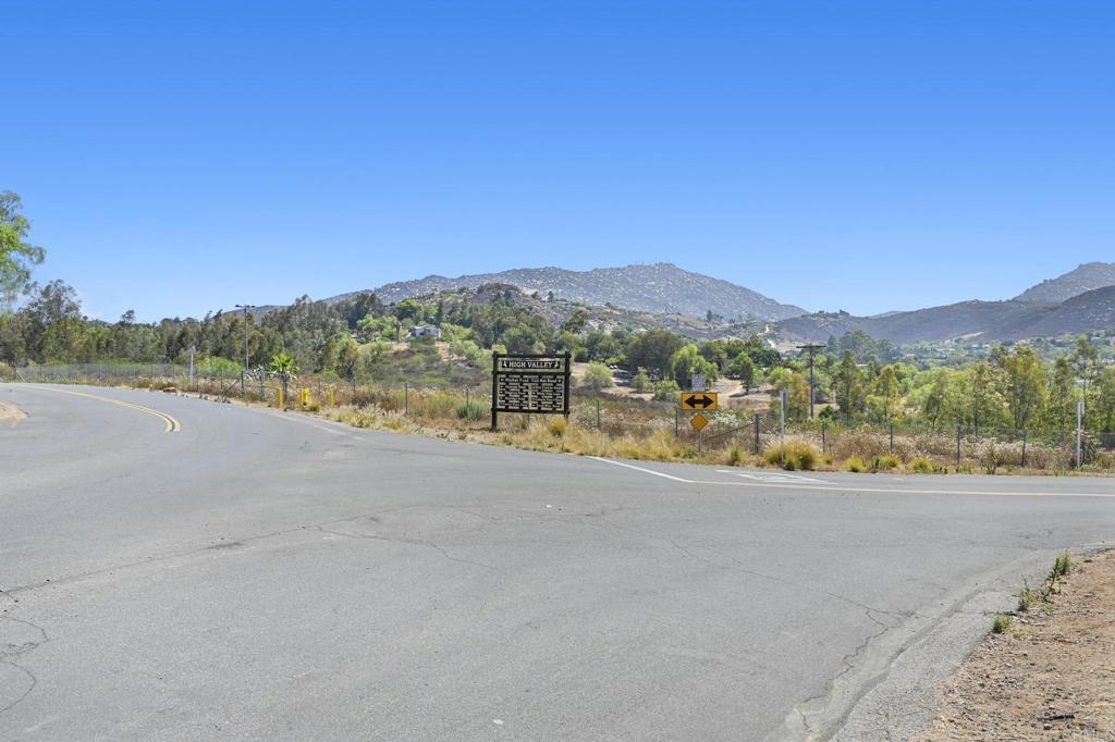 0 Vali Hai Road Poway, CA 92064 - Photo 34 of 46 a view of an ocean and a mountain