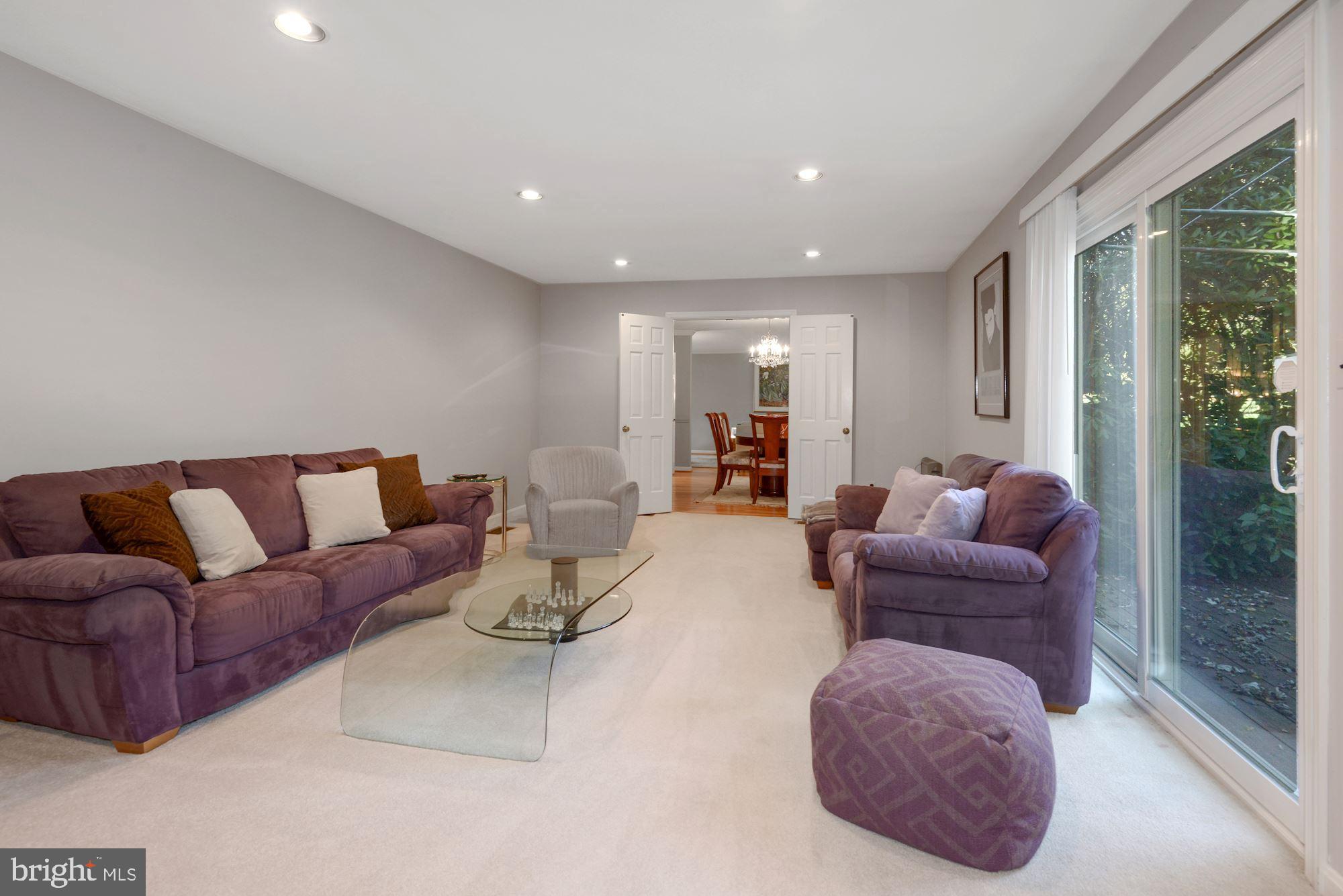 511 Walker Road Great Falls, VA 22066 - Photo 13 of 49 Gallery Image 13