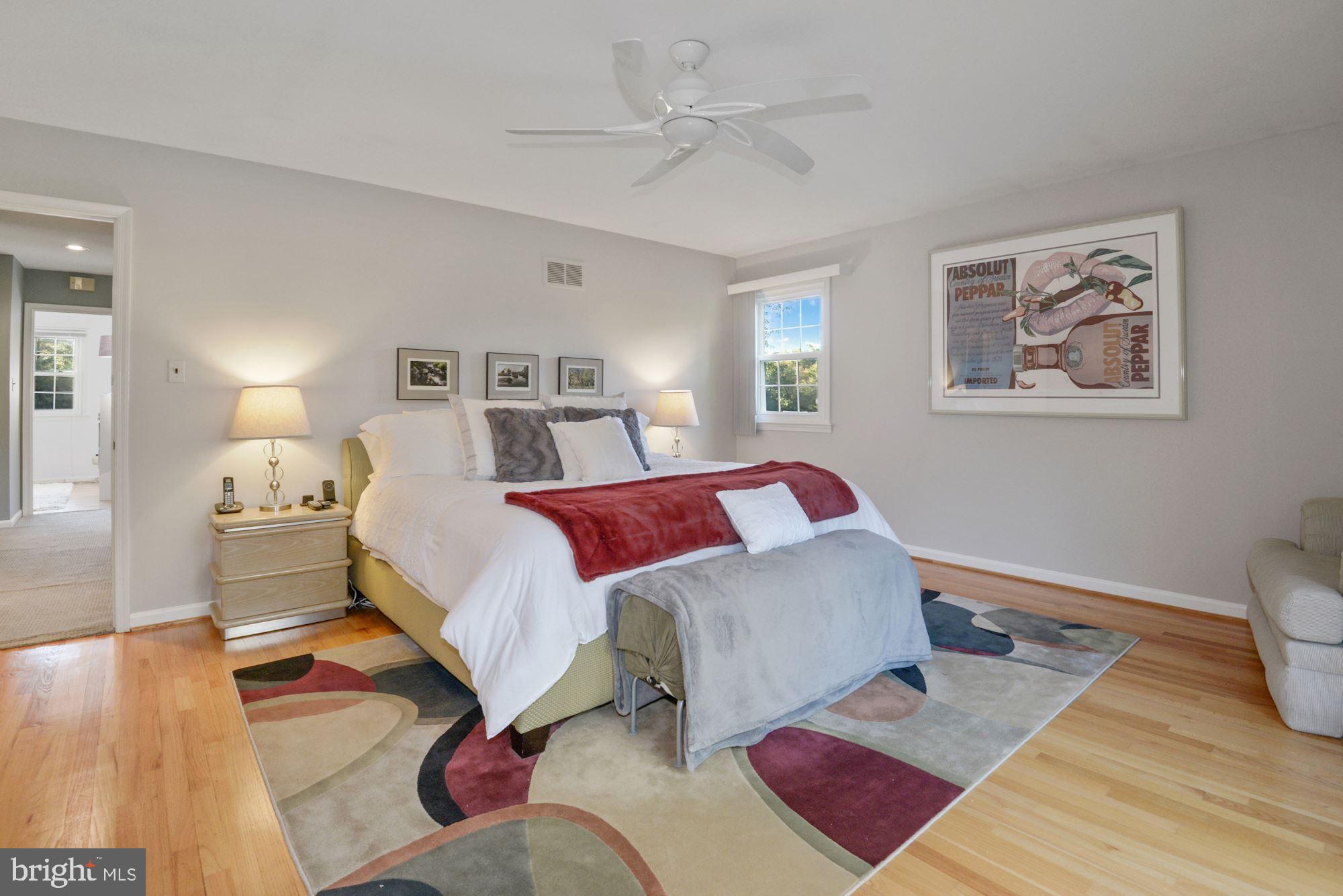 511 Walker Road Great Falls, VA 22066 - Photo 22 of 49 Gallery Image 22