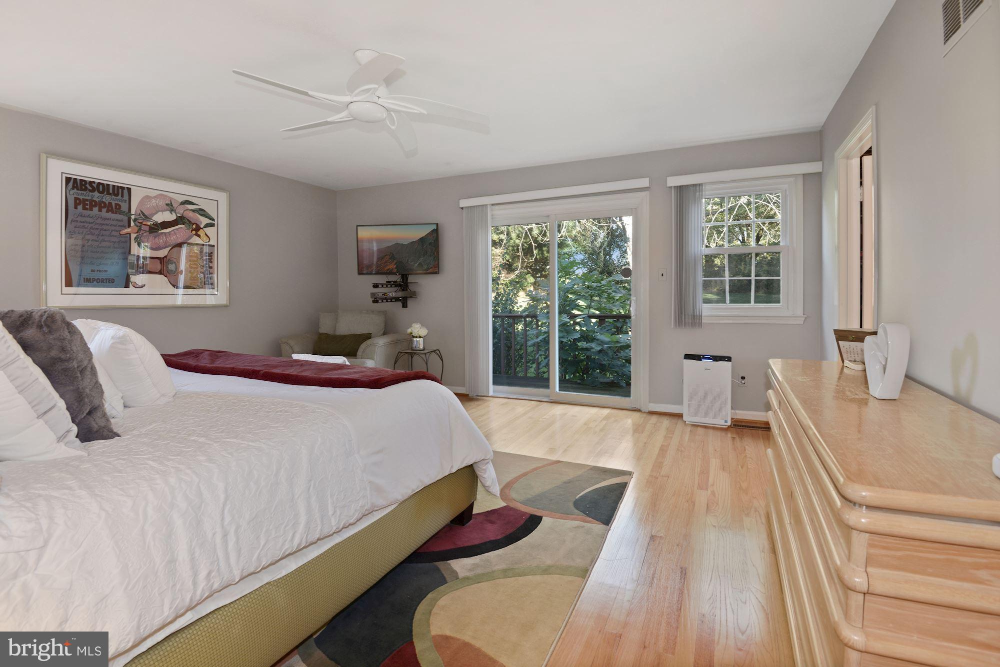 511 Walker Road Great Falls, VA 22066 - Photo 24 of 49 Gallery Image 24