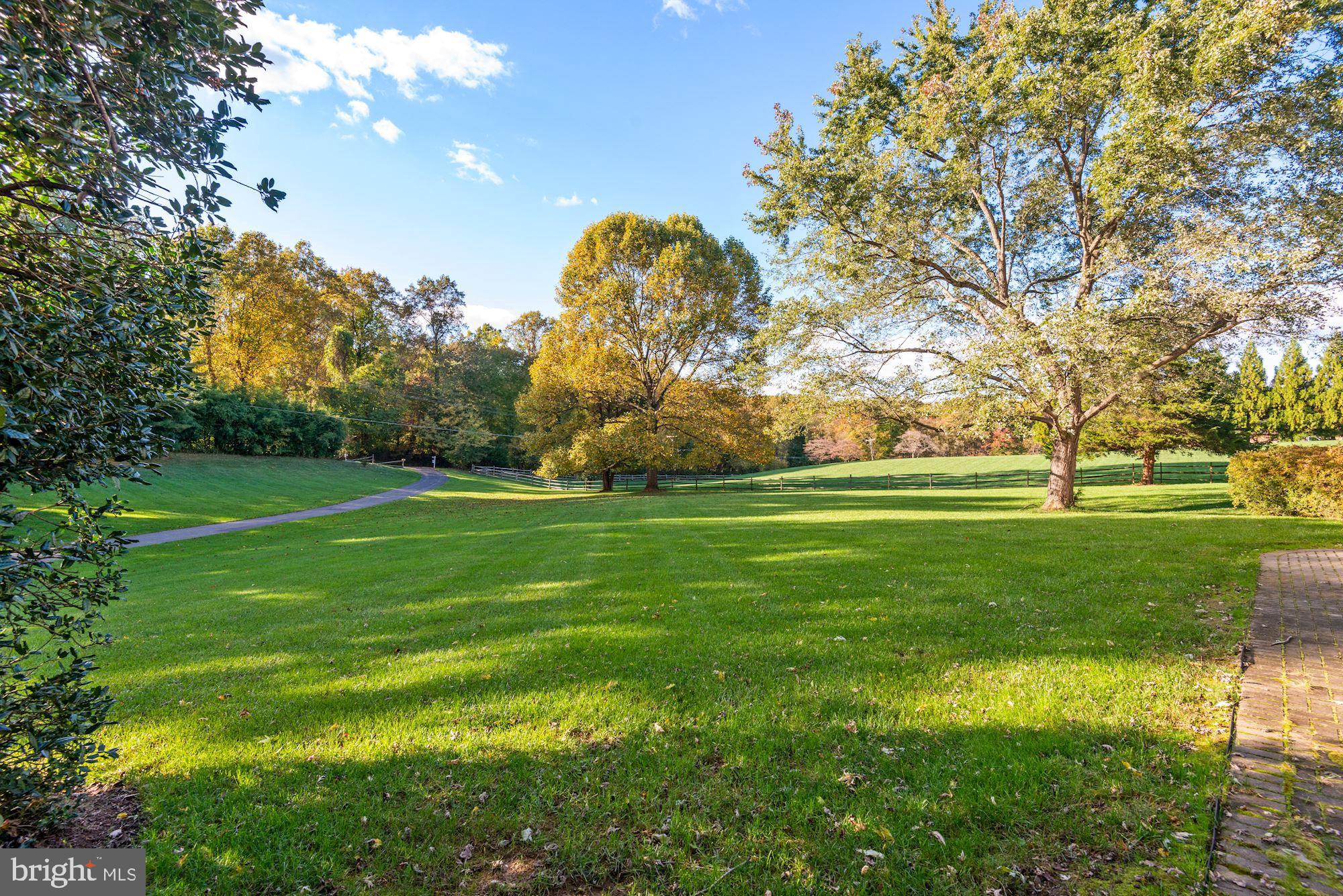 511 Walker Road Great Falls, VA 22066 - Photo 33 of 49 Gallery Image 33