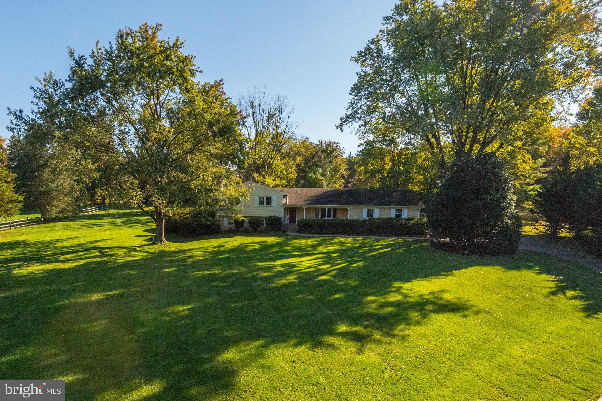 511 Walker Road Great Falls, VA 22066 - Photo 41 of 49 Gallery Image 41