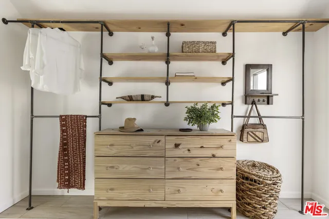 $495,000 | 2625 North Main Street, Los Angeles, CA 90031