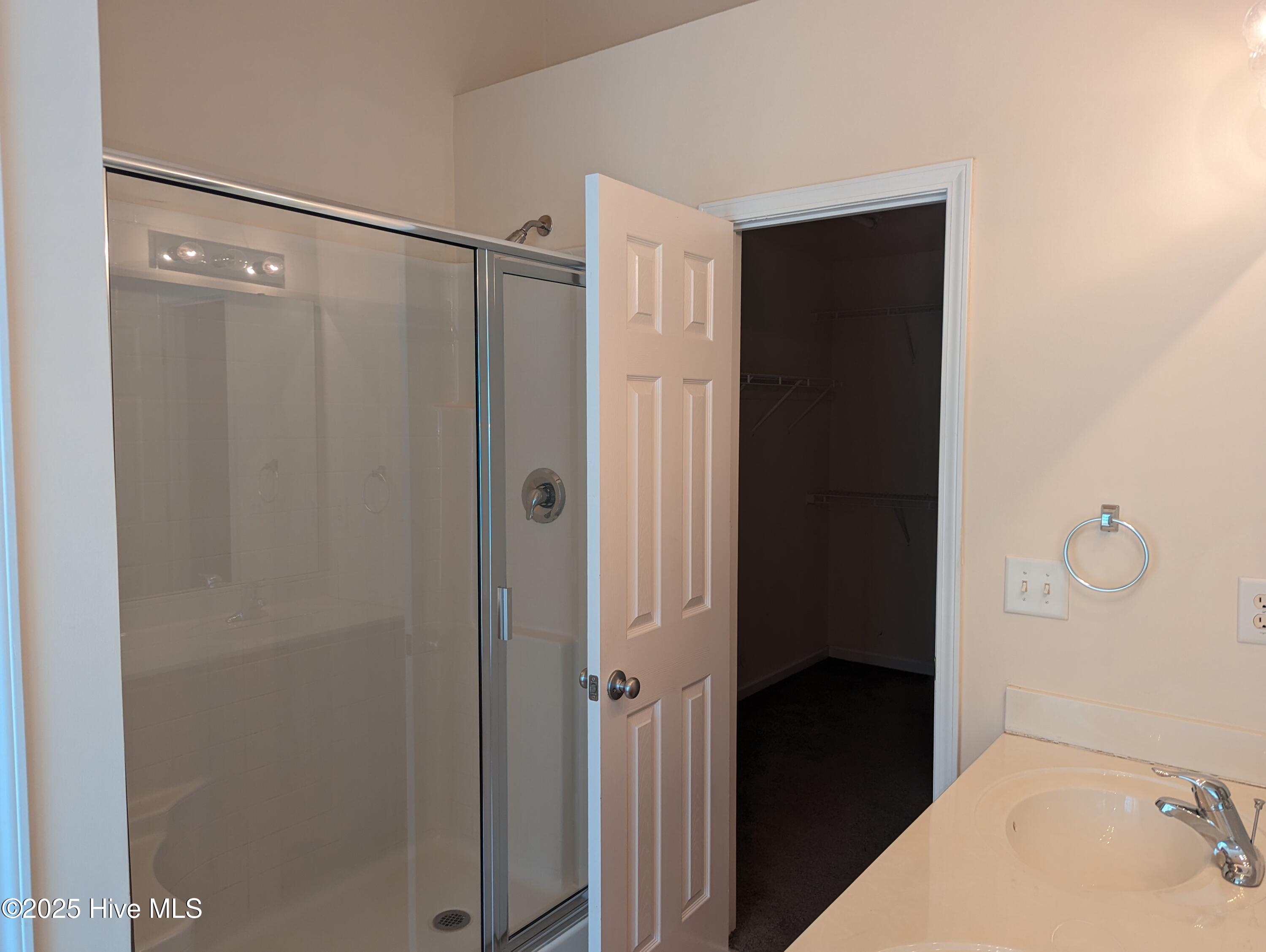 2710 Wyntercrest Lane Durham, NC 27713 - Photo 4 of 14 bathroom 2