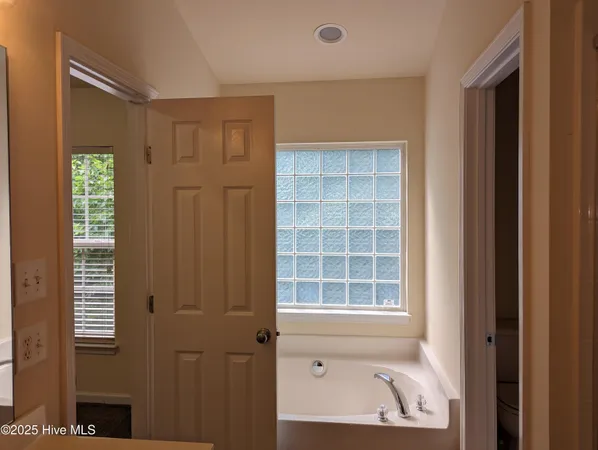 $1,750 | 2710 Wyntercrest Lane, Durham, NC 27713