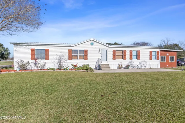 $250,000 | 330 Vatican Road, Carencro, LA 70520