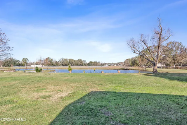 $250,000 | 330 Vatican Road, Carencro, LA 70520