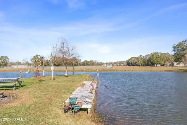 $250,000 | 330 Vatican Road, Carencro, LA 70520