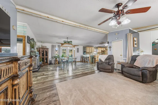 $250,000 | 330 Vatican Road, Carencro, LA 70520