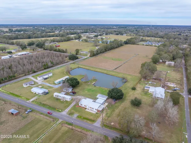 $250,000 | 330 Vatican Road, Carencro, LA 70520