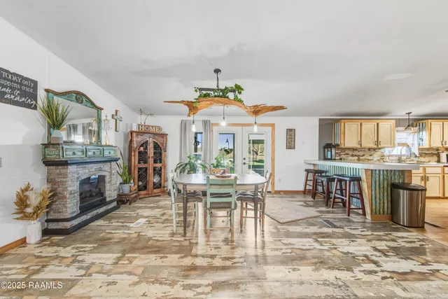 $250,000 | 330 Vatican Road, Carencro, LA 70520