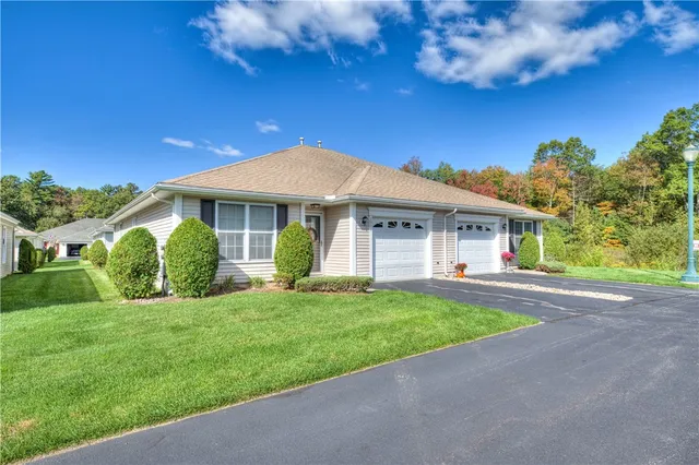 $400,000 | 1901 Village Green Circle, Coventry, RI 02816