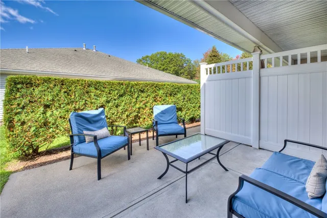 $400,000 | 1901 Village Green Circle, Coventry, RI 02816