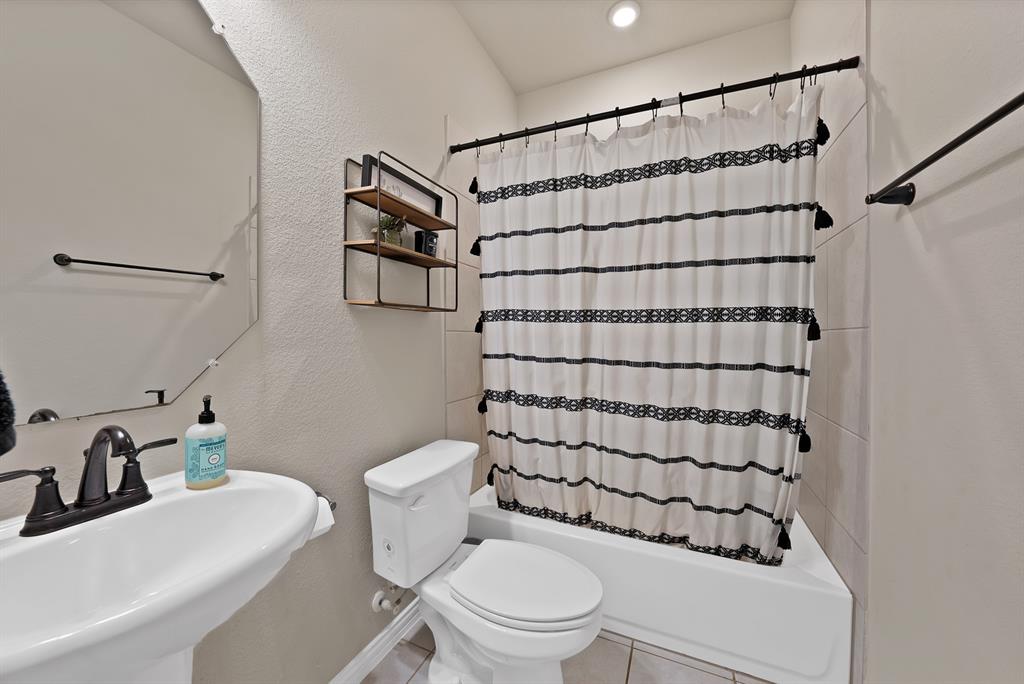 259 Durning Road Van Alstyne, TX 75495 - Photo 14 of 40